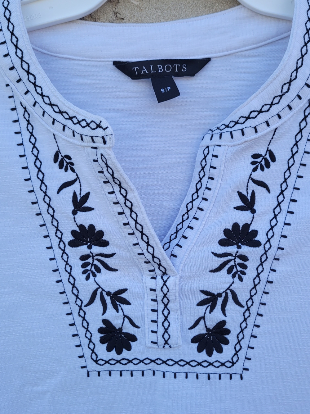 Talbots Embroidered Floral Top Small White Cottagecore Boho Stretch Shirt Tee - Picture 6 of 7
